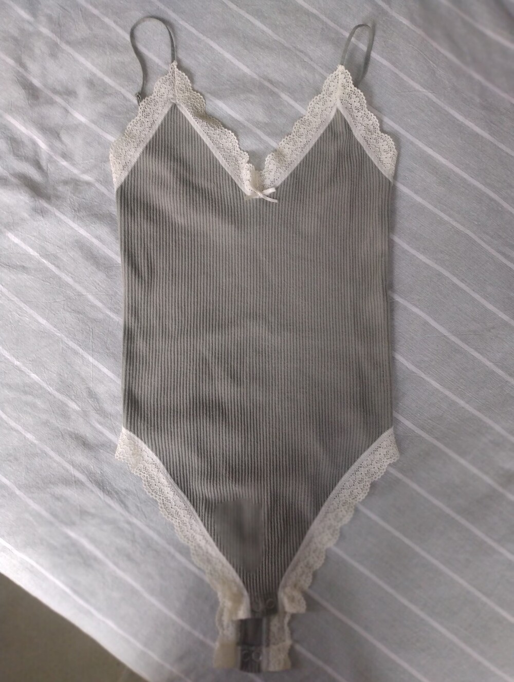 Stradivarius Lace-Trim Ribbed One-Piece Bodysuit in Sage green  and Cream